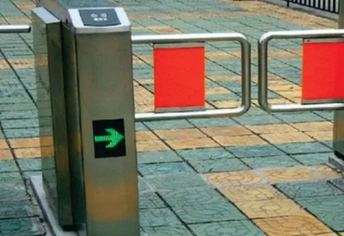 AV-SB-01 Metalic L swing barrier
